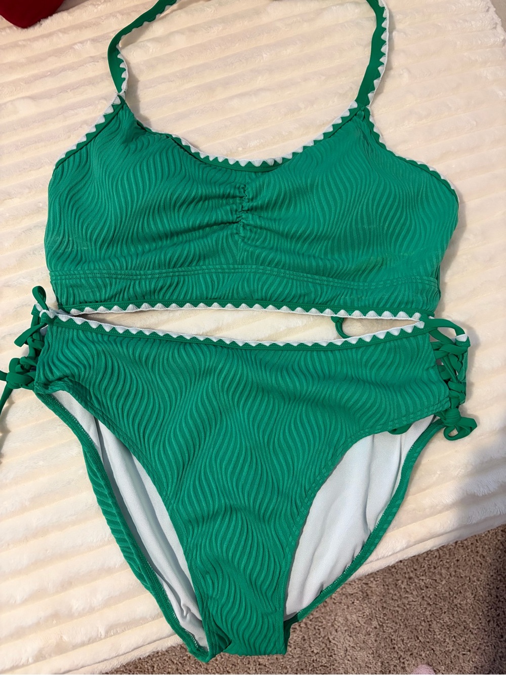 SHEIN Green Textured Two-Piece Girls' Bikini with White Scallop Trim